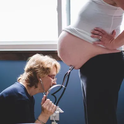 Sena Johnson, doula