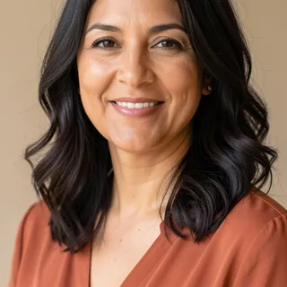 Rochelle Tullius logo